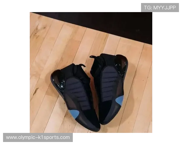 穿黑色足球鞋的球星是谁 他为何偏爱这种经典配色 穿黑色足球鞋的球星是谁 他为何偏爱这种经典配色